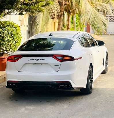 2018 kia stinger image 6