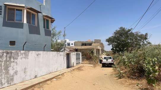 Terrain de 285m2 bail individuel Mbour image 2