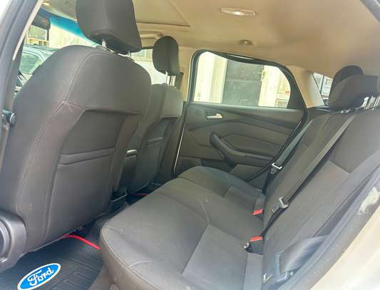 FORD FOCUS SE 2017 image 8