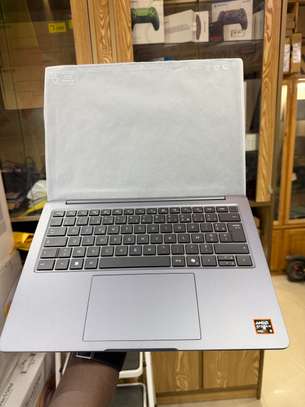 Dell Pro 5 14 Ryzen 5 / 16GB/ 512 SSD / Tactile image 11