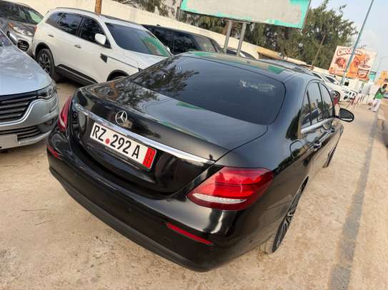 Mercedes Benz Class E 2019 sous douane image 8