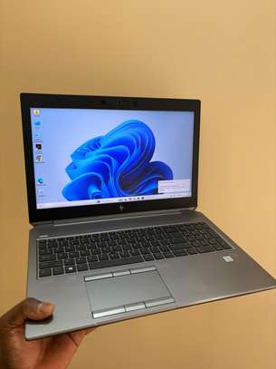 GAMER HP ZBOOK 15 I7 image 3