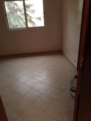 Appartement F4 Cité Africa Ouakam image 3
