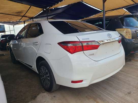 TOYOTA COROLA 2018 image 2