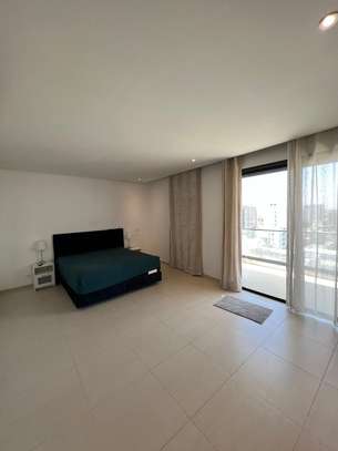 F4 de 208 m ² à vendre au point e image 9
