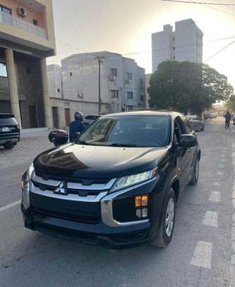 Mitsubishi rvr image 2