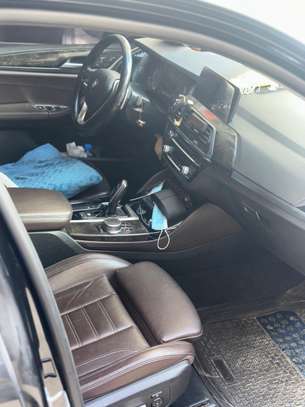 Bmw x4 2020 image 3