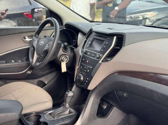 Hyundai SantaFe 2018 essence automatique image 9