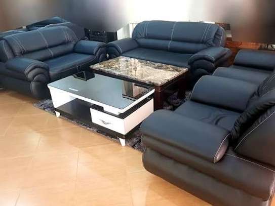 Salon 7 place en Semi cuire disponible comman minimum 7 image 2