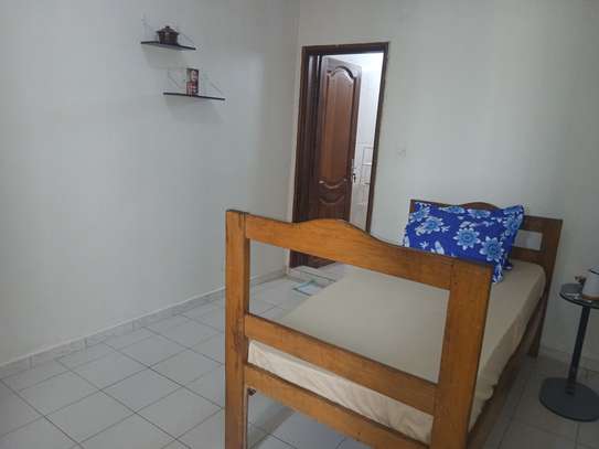 Chambre meublée à louer sur Dakar à Amitié-Zone A image 7