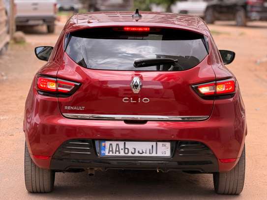 RENAULT CLIO 2019 image 4