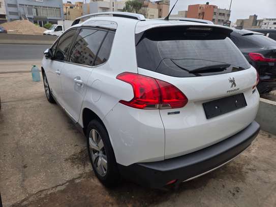 2017 Peugeot 2008 Modèle feline 1.6 e-HDi image 7