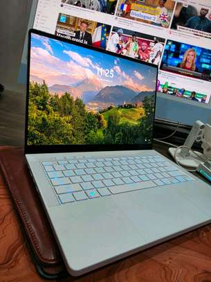 Asus ROG ZEPHYRUS image 6