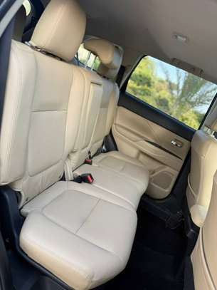 Mitsubishi Outlander SEL 7 places 4 cylindres image 7
