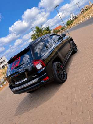 À vendre Jeep Compass image 9
