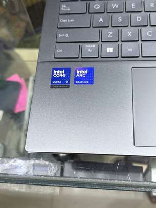 Asus Zenbook Ultra 9 1To RAM32 GPU 16Go intel arc 140T image 3