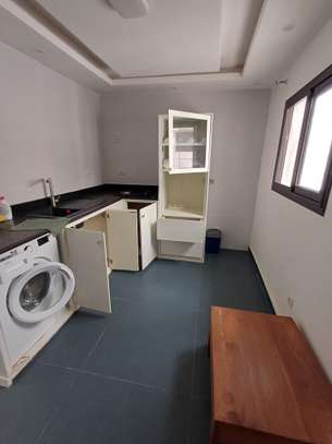 ALMADIES STUDIO A LOUER image 3