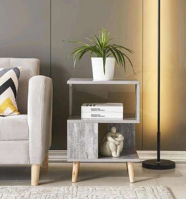 Table basse fonctionnelles avec pied en bois image 3