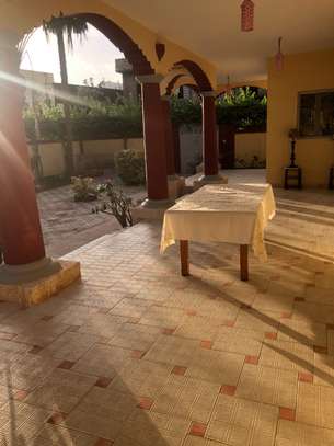 Chambre meublée dans la Residence Halimatou Diallo image 15
