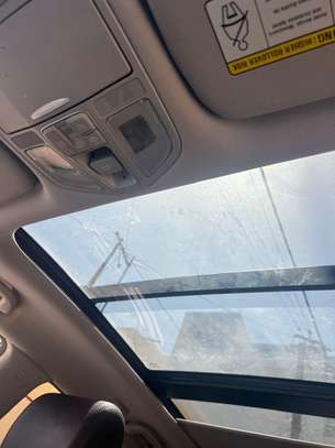 Hyundai Santafe Limited image 2