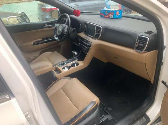 SUPERBE KIA SPORTAGE SX GDI - FULL OPTION image 5