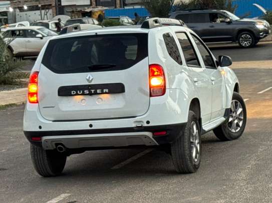 Renault duster image 7