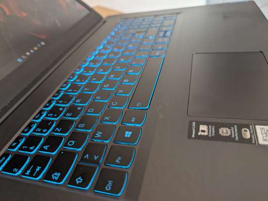 Lenovo IdeaPad i5 9th GTX 1650 / 16gb ram /512gb image 3
