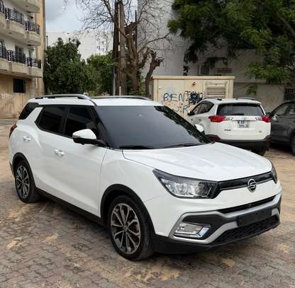 SsangYong Tivoli Air 2016 image 2