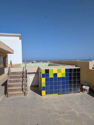 Appartement grand standing en bordure de route image 6