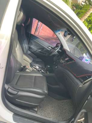 HYUNDAI TUCSON 2016/17 2.0 image 12