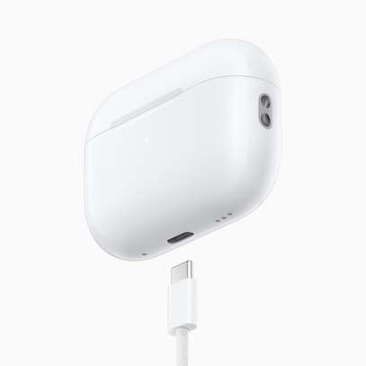 AirPods Pro 2 image 3
