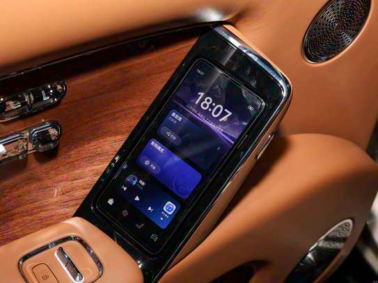 Huawei S800 Présidentiel – Élec + essence, confort VIP image 11