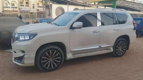 Toyota Land cruiser TXL année 2015 image 10