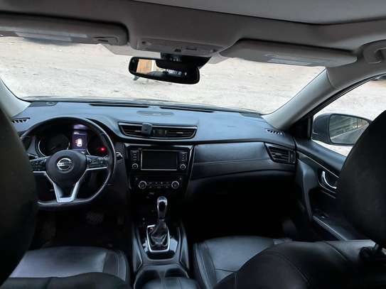 Nissan rogue image 5