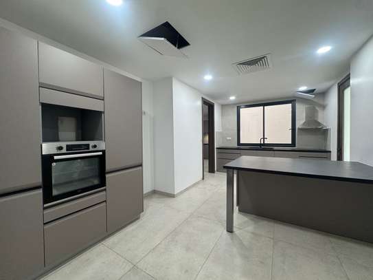 Appartement à louer corniche Ouakan F5 vue sur mer image 3