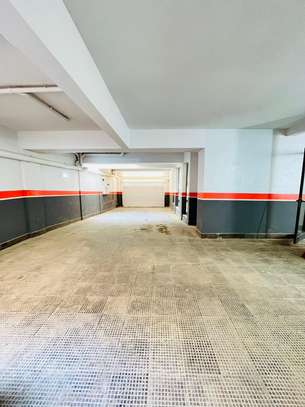 Appartement F4 avec Balcon à Louer à la Cité Keur Gorgui image 15