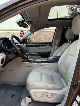 GAC  SUV marron métallisé puissance et confort image 12