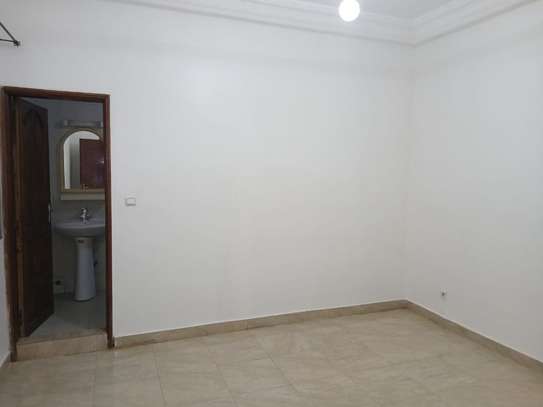 Un. Appartement f3 à louer – Ngor image 8