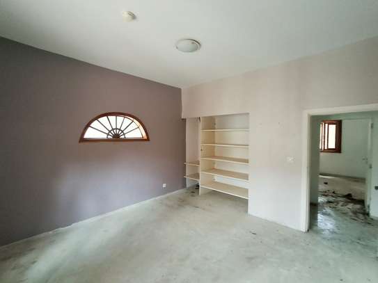 Villa a Loue  Ngor almadie R+1 image 9