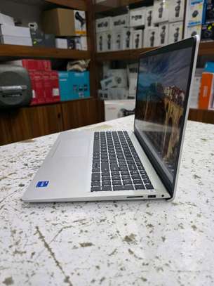 Dell 15 core i7 13e image 2
