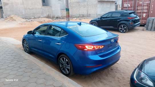 Hyundai Elantra Limited 2017 image 11
