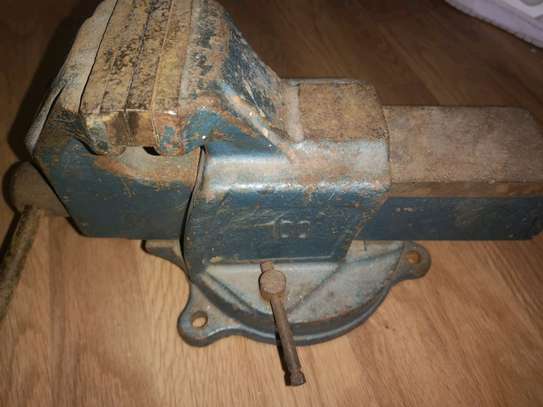Étaux image 4