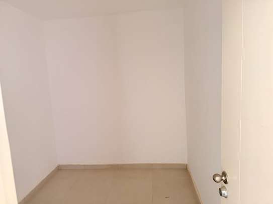 Appartement f4 à louer aux Almadies image 11