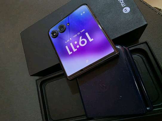 Motorola razr 50 ultra 256GB 12GB image 2