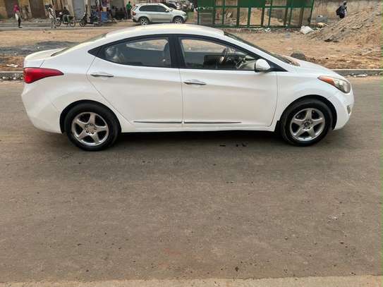 Hyundai avante image 4