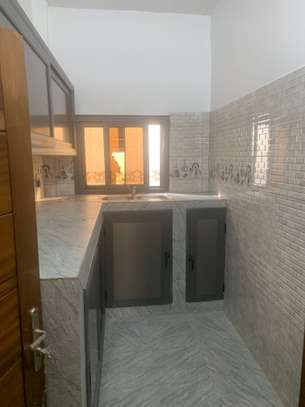 Almadies 2 appartement Rdc f4 image 4