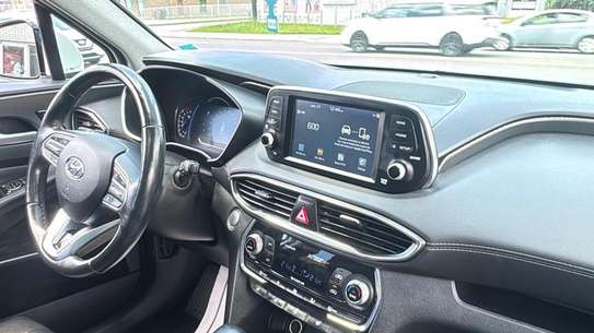 Hyundai Santa Fe image 11