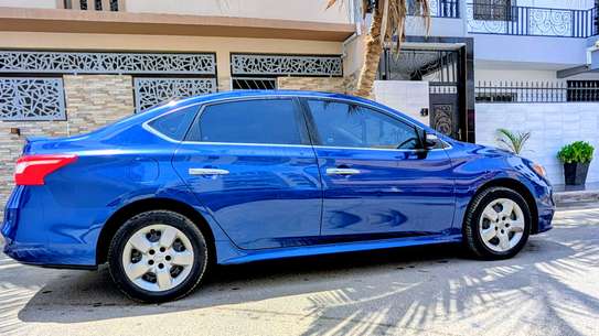 Nissan Sentra image 4
