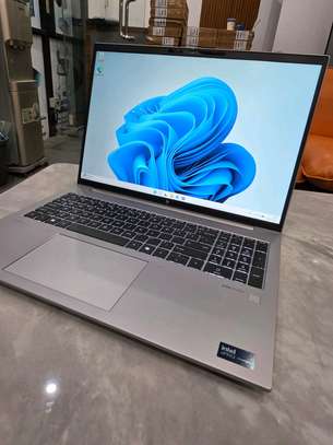 Gamer HP Zbook Firefly image 2