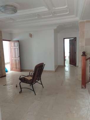 VILLA R+1 A LOUER AUX ALMADIES image 3